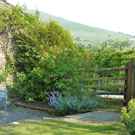 Feriehus Bluebell Cottage, Idyllic Country Cottage, Firbank, Near Sedbergh, Cumbria Sedbergh